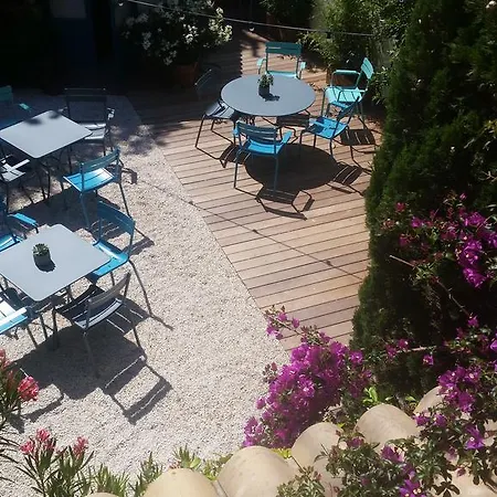 Les Lauriers Hotell 3*